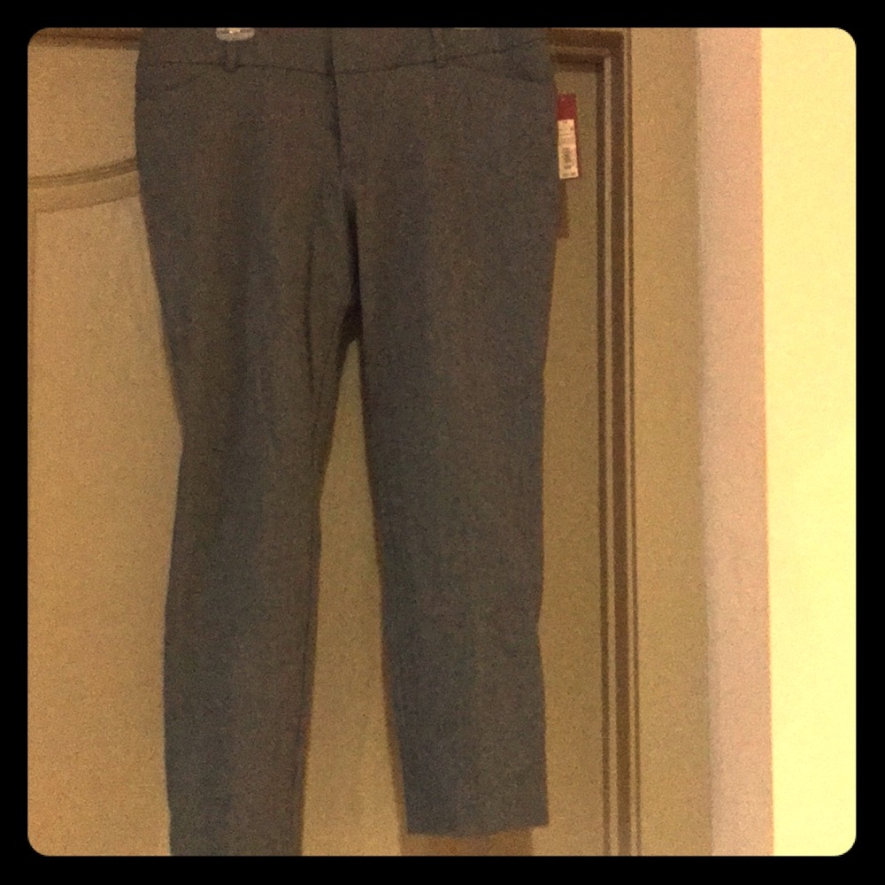 Grey cropped dress pants - NWT